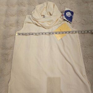 Susan Graver Cream Blouse